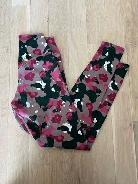 Vitality / Balance Athletica Camo Leggings 🖤 No Front Seam (S)